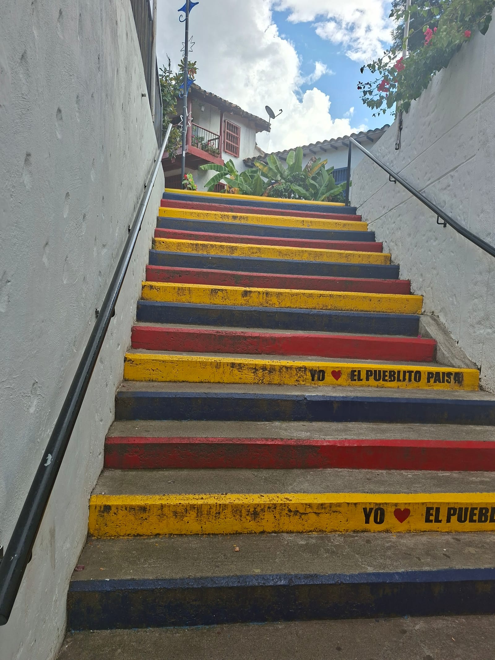 Cultural Experience Scenes - Cerro de Nutibara Sculpture Park, Medellín