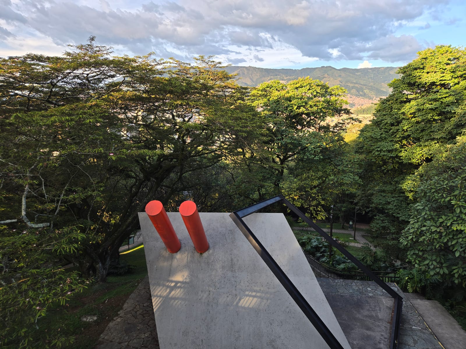 Sunshine and City - Cerro de Nutibara Sculpture Park, Medellín